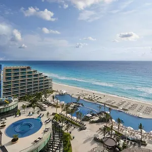Resort Hard Rock *****